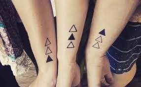 Russian dolls allow people to see who is the eldest and who is the youngest, without going for the typical sister. 22 Awesome Sibling Tattoos For Brothers And Sisters Tattooblend