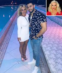 Born britney jean spears on 2nd december, 1981 in mccomb, mississippi, usa and educated at professional performing arts school. Britney Spears Boyfriend Sam Asghari Shades Christina Aguilera People Com