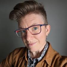 Amanda Krantz's Instagram, Twitter & Facebook