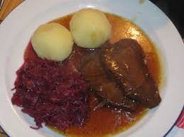 Sauerbraten Fertig Eingelegt Und Verfeinert Liebe Geht Durch Den Magen Sauerbraten Rezept Sauerbraten Rotkraut