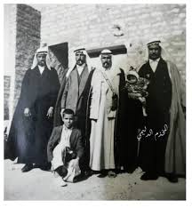 من تراث قبيلة بني تميم وقبيلة الدليم صورة تجمع الشيخ عبدالكاظم ابراهيم الحسن التميمي رئيس فخذ البواحد والشيخ عبدالحسين mesopotamia fictional characters history