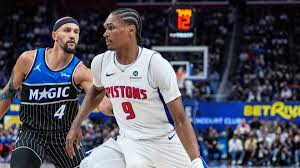What happened to Ausar Thompson in Game 5 against the Magic?