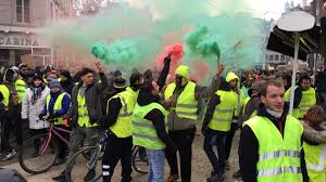 Le mouvement des gilets jaunes a rassemblé environ 51 400 manifestants pour le 13e samedi consécutif de mobilisation. Les Gilets Jaunes Appellent A Une Manifestation Nationale Ce Samedi 26 Octobre A Saint Etienne