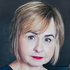 Jayne Connell's Instagram, Twitter & Facebook