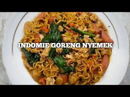 Lihat juga resep indomie goreng nyemek pedas enak lainnya. Resep Indomie Goreng Nyemek Pedas Mie Nyemek Youtube