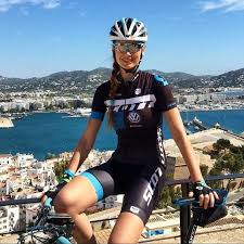 Pin Von Aletha Joseph Simon Auf Bike Madchen Auf Fahrradern Radfahren Madchen Frauen Fahrrad