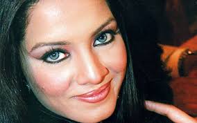 Kajol edged her cousin rani mukherjee to the top spot, getting 41.06% of the votes to her 39.04%. The Most Beautiful Eyes In Bollywood Bollywood News Bollywood Movies Bollywood Chat