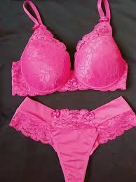 Epingle Sur Lingerie