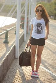 What To Wear With Converse Outfits With Converse Red Converse Outfit White Converse Outfits