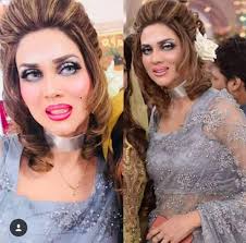 Fizza Ali pays tribute to Madam Noor Jehan in a morning show .