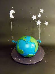 Under The Moon And Stars Threadless Cake By Lucy Atkinson Cake Competition Planet Cake Amazing Cakes