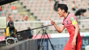 Born 8 july 1992) is a south korean professional footballer who plays as a forward for premier league club tottenham hotspur and captains the south. ìŠ¤í¬ì¸  ì†í¥ë¯¼ ê³¨ ë„£ê³  ì•„ì´ ëŸ¬ë¸Œ ìœ  ì—ë¦­ì„¼ ì'ì› Ytn