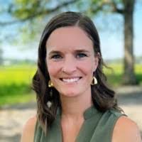 Angela Engels's Instagram, Twitter & Facebook