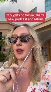 Daisy Vu's Instagram, Twitter & Facebook