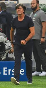 „man kann nur gut leben, wenn man erfolg hat. Dfb Elf Vor Der Wm 2018 Joachim Low Wartet Auf Den Knall Effekt Express De