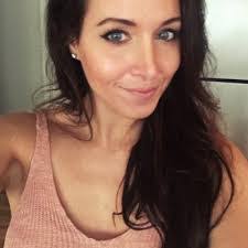 Michelle Krause's Instagram, Twitter & Facebook