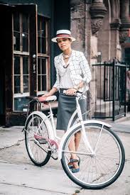 Rides A 1964 Schwinn Hollywood 2 Speed Bicycle Photographed At St Marks Ave And 7th Ave Brooklyn At Bow Ties Cru Bike Style Cycling Outfit Bicycle Chic