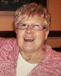 Loretta Combs's Instagram, Twitter & Facebook