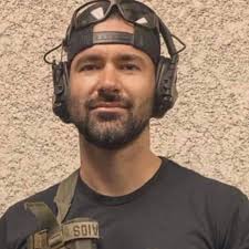 Anthony Travis Nielsen, Green Beret...NOT!!