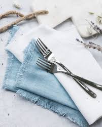 Diy Stoffservietten Aus Leinen Mit Fransen 12ausdemstoffregal Tweed Greet Diy Blog Uber Diy Fashion Lifestyle Stoffservietten Servietten Hochzeit Servietten