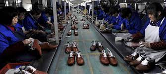 Ilmu penerapan kimia saya juga bertambah di pabrik fmcg. Industri Pabrik Sepatu Safety Shoe Jakarta