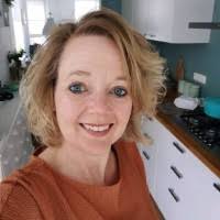 20+ perfiles de «Amanda Prins»