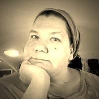 Dolores Duval's Instagram, Twitter & Facebook