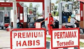 Bahan Bakar Minyak Bbm Jenis Premium Diharapkan Badan Pusat Statistik Bps Tidak Langka Di Pasaran Apalagi Sampai Naik Bbm Jenis Kilang Minyak Minyak Jenis