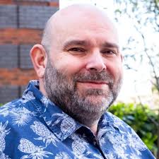 How to create a free marketing team