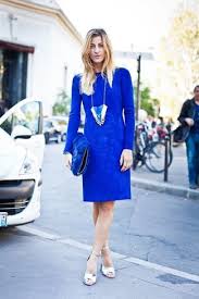 Ecco come abbinare gli accessori in base all'occasione e alla tipologia dell'abito. Come Indossare E Abbinare Scarpe Argento Con Un Vestito Blu Scuro In Estate 2021 9 Outfit Lookastic