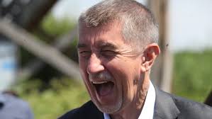 A bill that would block increases to mps' salaries was submitted by babiš as a deputy in the chamber of deputies. Babis Hodil Volebni Rukavici Cssd I Opozici Irozhlas Spolehlive Zpravy