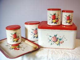 Check spelling or type a new query. Vintage 1950 S 6 Piece Set Of Canisters Tray And Bread Box Apple Design Vintage Tins Vintage Kitchen Vintage Bread Boxes