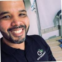 70+ perfiles de «Daniel Llanos»