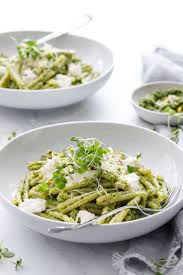 broccoli rabe and pistachio pesto pasta with burrata love and olive oil rezept gemusegerichte broccoli pistazien