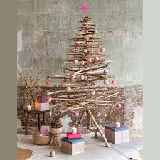 10 magnifiques idées pour un look scandinave! Construire Un Sapin En Branches De Bouleau Marie Claire