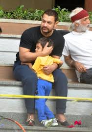 Aamir Khan Take His Son Azad For A Walk In Bandra Aamir Khan Imran Khan Khan