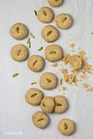 Resepi kuih kacang hijau atau di kenali juga sebagai kuih kasturi, mudah dan sedap. Biskut Kacang Peanut Cookies Aka Biskut Mazola