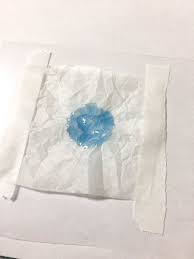 レジンbot on twitter 波レジンの作り方 クッキングシートをくちゃくちゃにして好きなモールドの大きさの線を引き 裏返し薄めにレジンを塗って硬化 剥がしてバリを取りレジンを入れたモールドに浮かべ固めて 筆でレジンを薄く ハンドメイド レジン 作り方