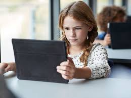 Common sense media parenting expert caroline knorr answers questions about parenting, media, and everything in between. How Much Should You Limit Your Kids Electronics