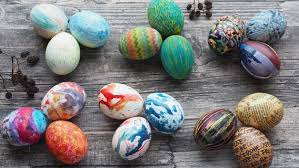 Mit kindern ostereier zu bemalen, heißt in erster linie, spaß zu haben. Ostereier Bemalen Bekleben Und Verzieren Ndr De Ratgeber