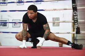 Other than this, she has an immense fan following under her … Photos Gervonta Davis Putting In Work For Jesus Cuellar Boxing News