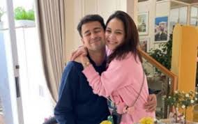 Dna yang berbeda itu tentu tidak terjadi begitu saja. Raffi Ahmad Ngotot Ingin Punya Anak Kembar Nagita Slavina Malu Malu Disinggung Soal Kode
