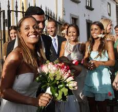 Mariana patrocínio is celebrity family member. Mariana Patrocinio Recebe Onda De Amor Apos Lavar De Roupa Suja Do Ex Marido