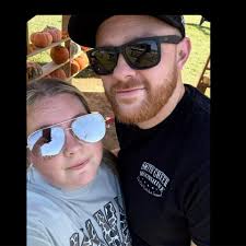 Are the dogs near Outback Bar and Grill in Coober Pedy strays or pets?