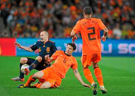 22 de abril de 1977 (44 anos). Champions League Barcelona Vs Psv Van Bommel The Rival Who Took Iniesta To His Limit Set For Camp Nou Return Marca In English