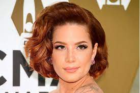 Questionforget streaming platforms, if you were burning 13 halsey songs onto a cd, which would you choose? Halsey Die Sangerin Hat Einen Sohn Geboren Gala De