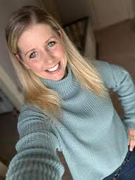 Spring outfit with lightweight top and shorts