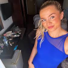 Molly Scott (@mollyeviescott) • Instagram photos and videos