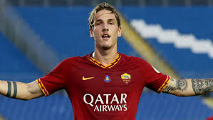 We have crunched the numbers, this means he earns €13,425 ( £11,233) per day and €559 ( £468) per hour! Nicolo Zaniolo Diventa Papa E Nato Il Figlio Tommaso
