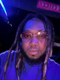 De fiesta de cumpleaños nuestro querido amigo YITO ( sobrino de Dimbo y  Pedro Luis Tamarez ). Muchísimas felicidades y lluvias de bendiciones!